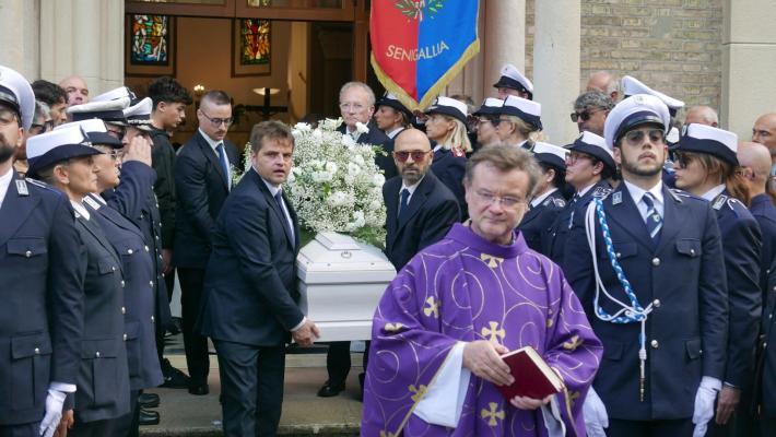 Leo suicida a 15 anni: e la sua scuola dov'era?