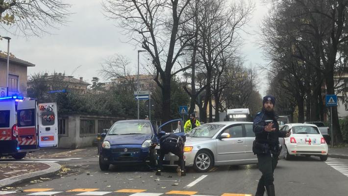 Scontro in via Torelli