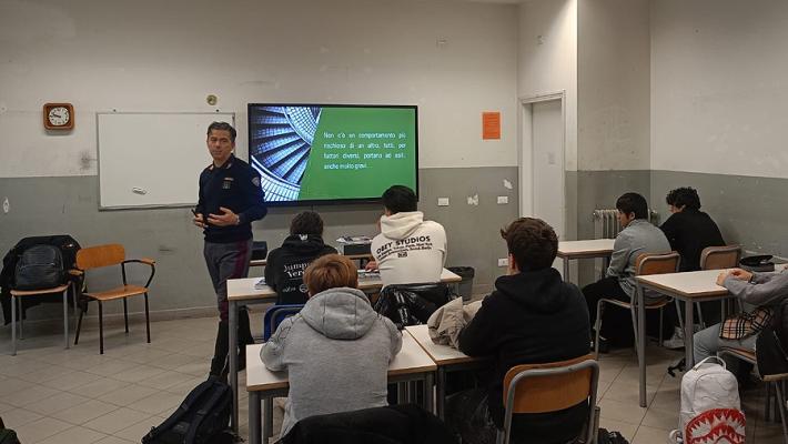 La Polizia di Stato all’Istituto tecnico Agrario "Fabio Bocchialini"