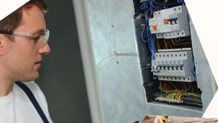 Corso gratuito per operatore elettrico 