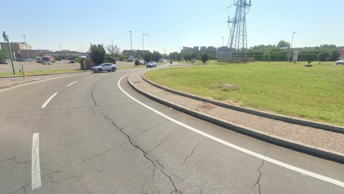 Pedone investito in via Traversetolo