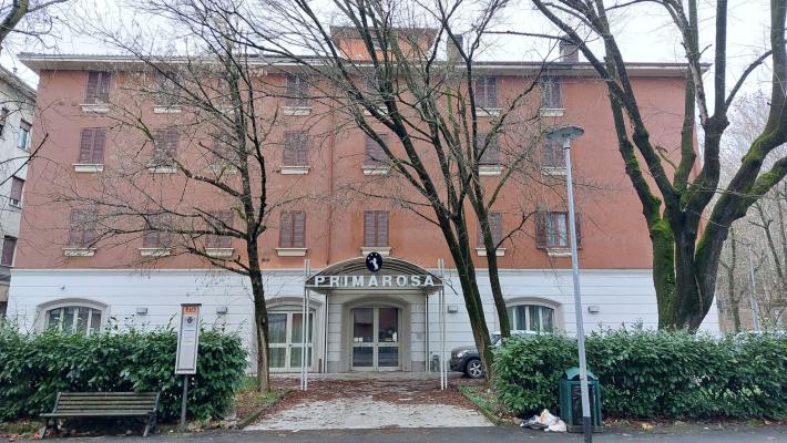 Blitz all'hotel Primarosa: le stanze usate come bivacchi