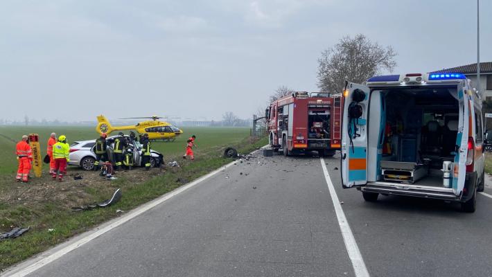 Sorbolo, scontro tra due auto in via Mantova, code : soccorsi in azione. In aggiornamento 