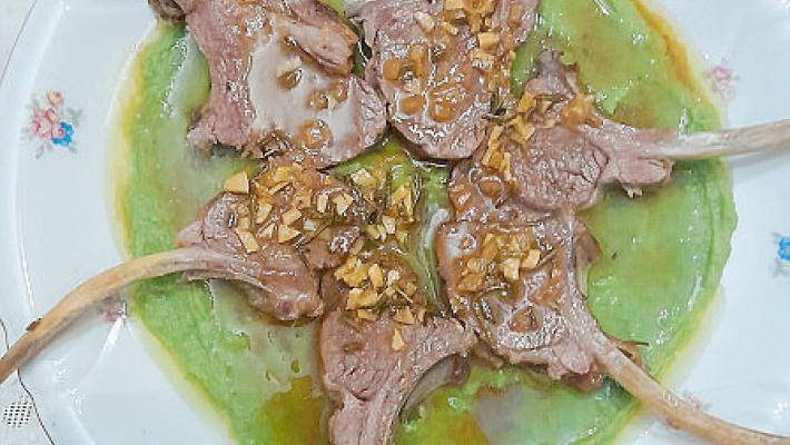 Iniziamo con un carré di agnello