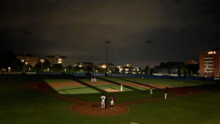 Parma Clima, black out al Nino Cavalli: partita temporaneamente sospesa