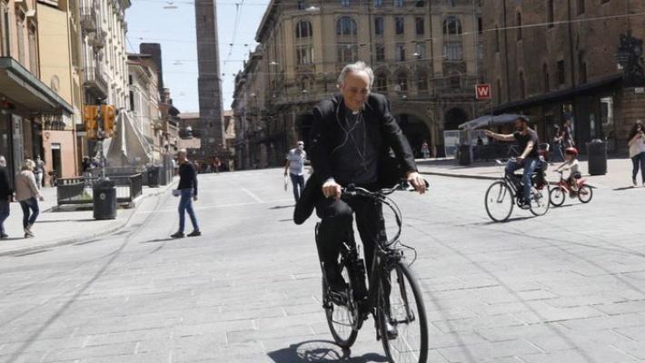 Matteo Maria Zuppi: perchè è il papa della Gen Z