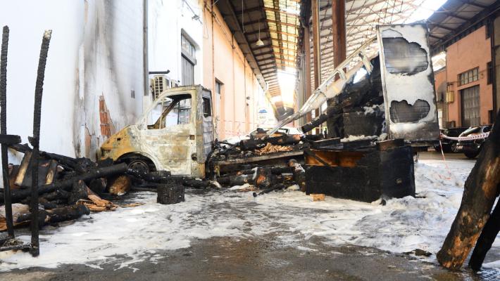 Rogo all'ex Salamini. Camion distrutto da un incendio doloso