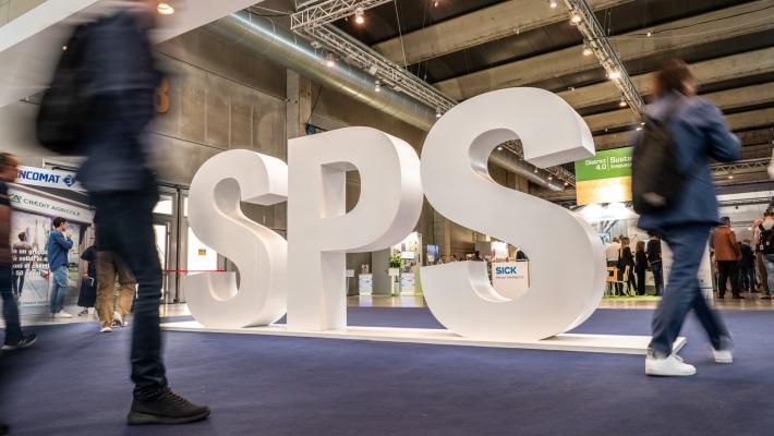 SPS Italia 2025: automazione, digitale, AI, competenze. Un viaggio nell’industria manifatturiera smart e sostenibile