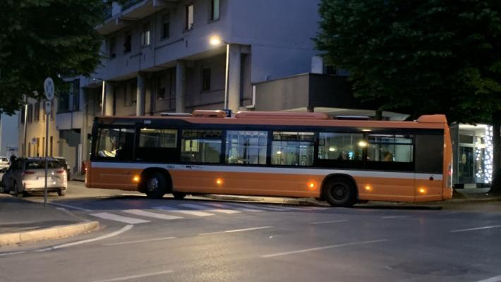 Autobus linea 9  bloccato