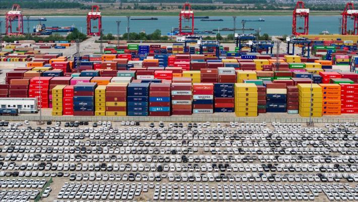 Trump, dazi, incertezze e l'eterno ritorno del dollaro