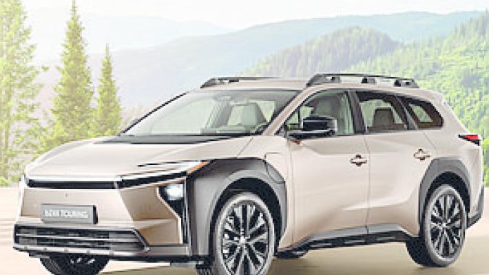 Toyota bZ4X Touring dal 2026 