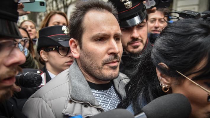 Madre Sempio a Le Iene, testimone vide Chiara e cugina litigare. Impronta del palmo di Sempio sul  muro delle scale di casa Poggi