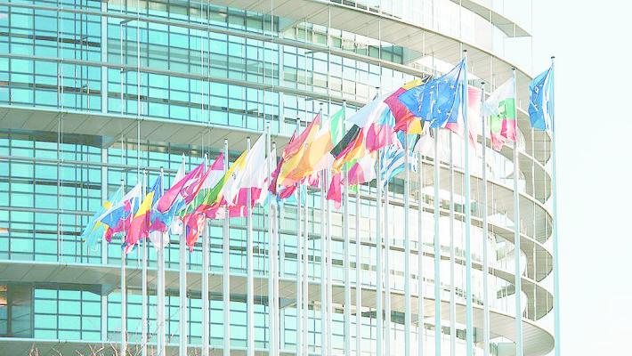 Unione europea:  meno burocrazia  e più efficienza