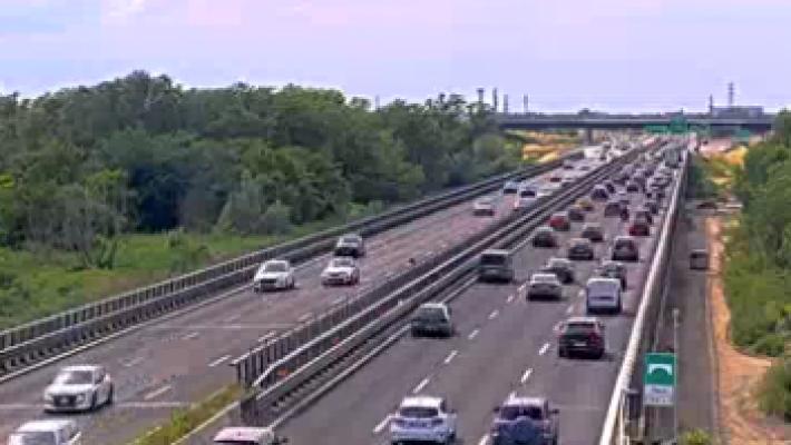Incidente nella nuova A15 (e traffico intenso): A1 in tilt