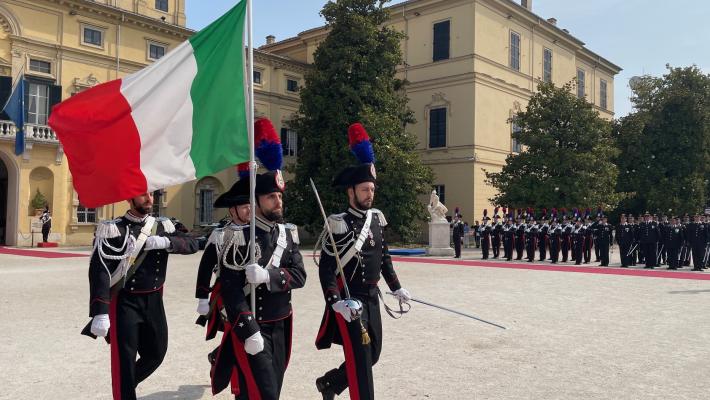 I carabinieri celebrano il compleanno a Parma con numeri positivi: reati risolti, percentuali ottime, top in Italia - Festa al parco Ducale, i militari premiati