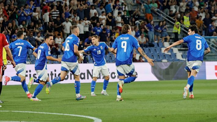 Italia, uno scialbo  2-0  a Reggio contro la Moldova - Reti di Raspadori e Cambiaso
