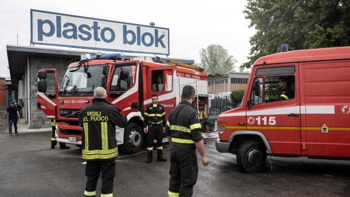 Incendio alla Plastoblok di Parma l'intervento dei tecnici Arpae