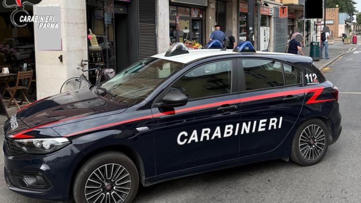 Parma: al negozio paga due bibite con una banconota falsa. Denunciata 25enne straniera recidiva