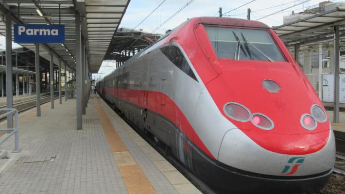 Treni, «Frecce» per/da Lecce: ce ne sono due in direzione nord ma nessuna in direzione sud. «Svantaggiata» anche Taranto