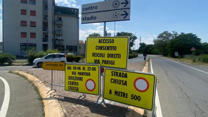 Via Mantova: strada chiusa fino a domani