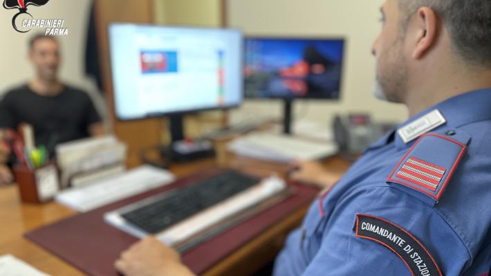 Va in caserma e denuncia che qualcuno ha usato i suoi dati per aprire un conto corrente online ma e’ tutta una bufala. denunciato 25enne italiano