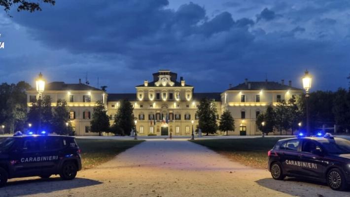 Parma: non rispetta il divieto di avvicamento alla compagna e il divieto di dimora in citta – Sorpreso dai carabinieri durante i controlli al parco Ducale. Arrestato e portato in carcere 42enne strani