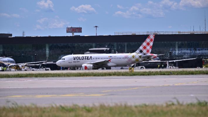  Uomo risucchiato da motore aereo, voli sospesi a Orio 