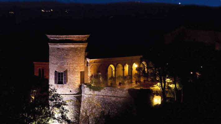 Notte di San Lorenzo: rocche e mostre d'arte sotto le stelle