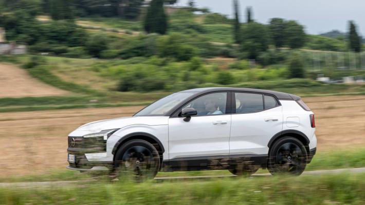 EX30 Cross Country