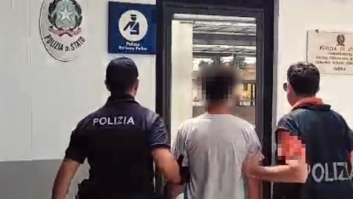 Ordine di cattura per 4 minori, la Polizia ne arresta tre, il quarto è all’estero