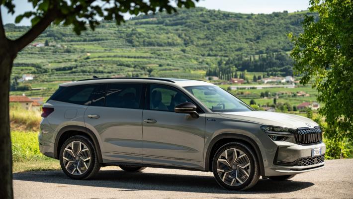 Skoda Kodiaq, tentazione  plug-in. Seconda generazione del big Suv