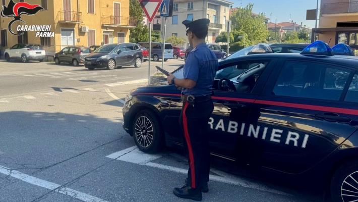 Medesano: guida sotto l’effetto di stupefacenti e rimane coinvolta in un’incidente stradale con feriti. Denuncia e patente ritirata per una 48enne italiana