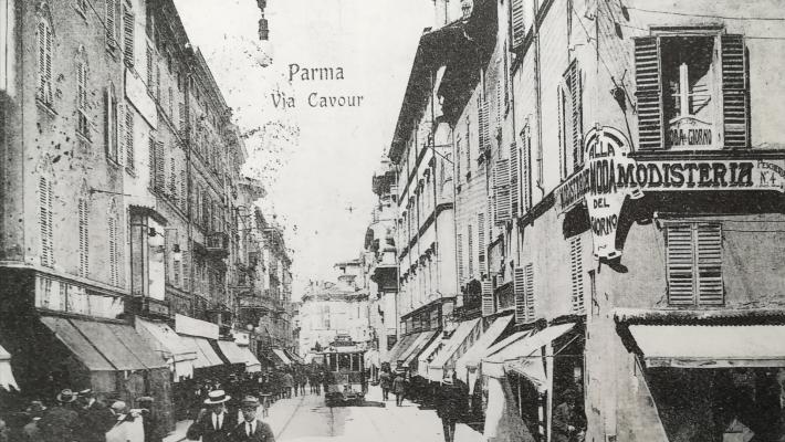 Un centro storico vissuto con amore. Nostalgia di una città elegante e unica