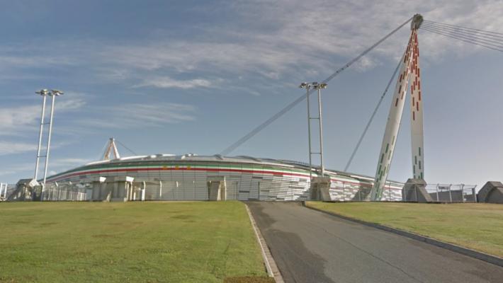 Passione crociata: la trasferta allo Juventus stadium è sold out nonostante lo "sciopero" del tifo organizzato (e i 42 euro del biglietto) 