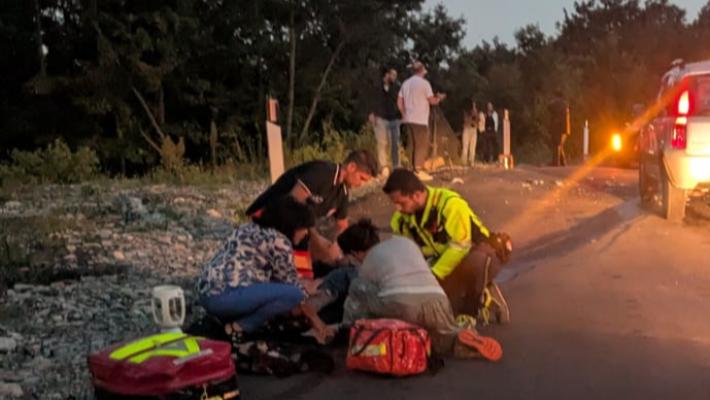 Un auto si scontra con una moto a Bardi: centauro trasportato all'ospedale in elisoccorso 
