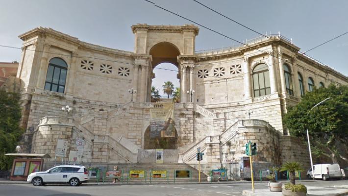 Mangiano tonno in un risto-bar, 11 intossicati in ospedale