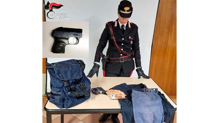 Medesano: era stata rapinata in casa sotto la minaccia di un’arma puntata alla testa. Tempestiva svolta nelle indagini condotte dai carabinieri. Denunciato 60enne italiano