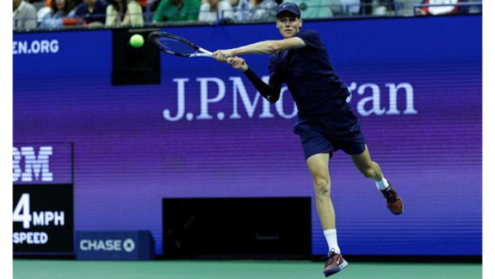 Sinner travolge Bublik. E ora, nei quarti degli Us Open, è derby con Musetti