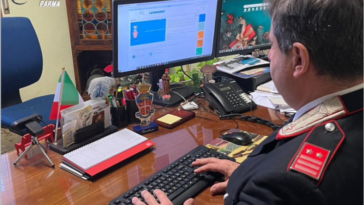 Ordina tre buoni spesa del valore di 900 euro ma non riesce a pagarli e promette di passare il giorno successivo a ritirarli ma e’ una frode costruita ad arte. denunciato 33enne italiano