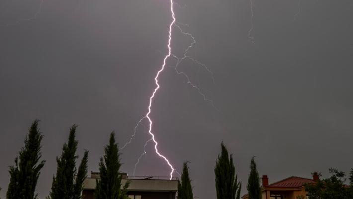 temporale fulmini
