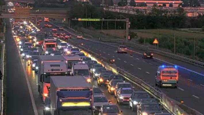 A1, lunghissime code tra Parma e Fiorenzuola in direzione Milano