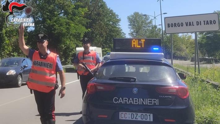 Borgo val di taro: servizio straordinario per il controllo del territorio. 2 denunce, 3 patenti di guida ritirate e sanzioni contestate. 