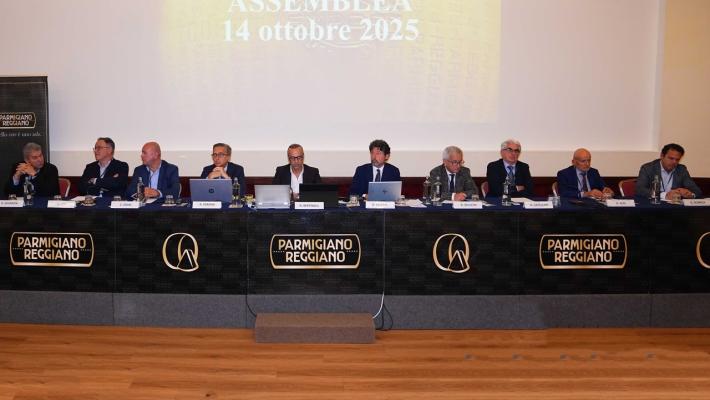 Parmigiano Reggiano contro il Nutri-score