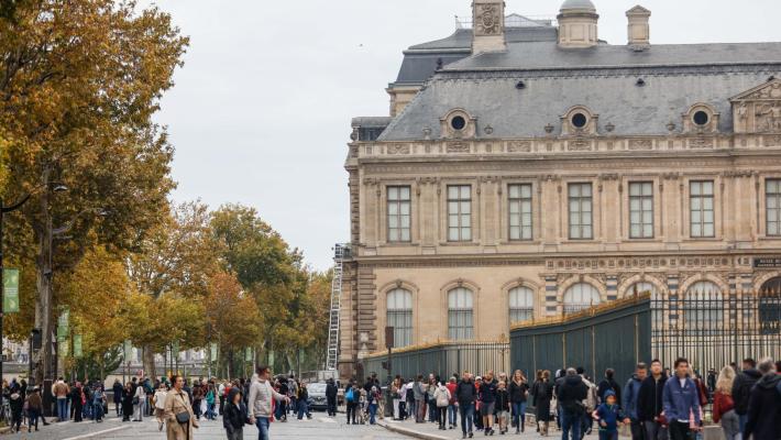 Spettacolar e audace furto d'altri tempi al Louvre, bottino inestimabile - L'elenco dei gioielli rubati (due ritrovati): ce ne sarebbero due di Maria Luigia