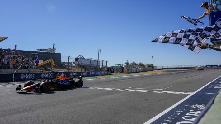 F1, Verstappen trionfa ad Austin, terzo Leclerc 