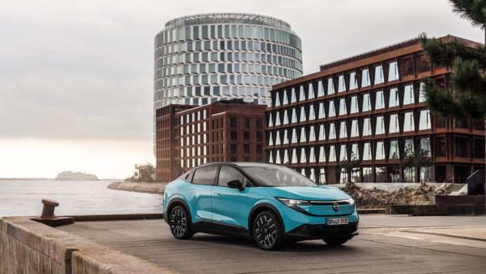 Nuova Leaf, l'autonomia arriva a 622 km