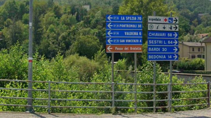 Auto fuori strada a Borgotaro: un ferito