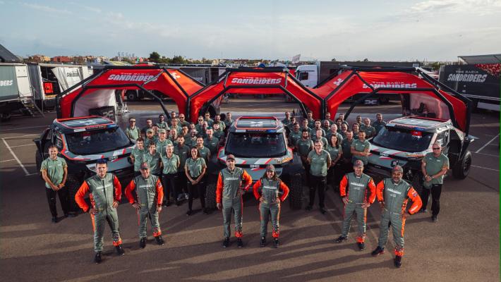 La sfida di Dacia parte dalla Dakar: Sandrider rinnovata e super team