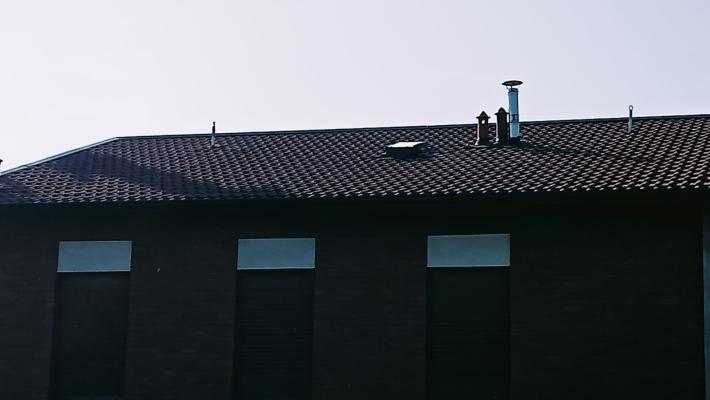 Traversetolo, interventi straordinari sulle coperture di edifici comunali e bonifica dell’amianto