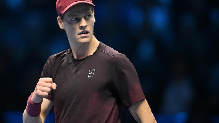 ATP Finals, Sinner vola in finale, battuto De Minaur in due set 7-5, 6-2 